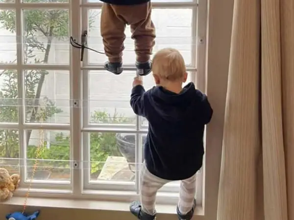 child-safety-barriers